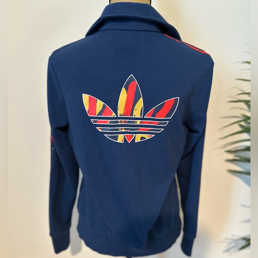 Adidas originals jacket size medium
